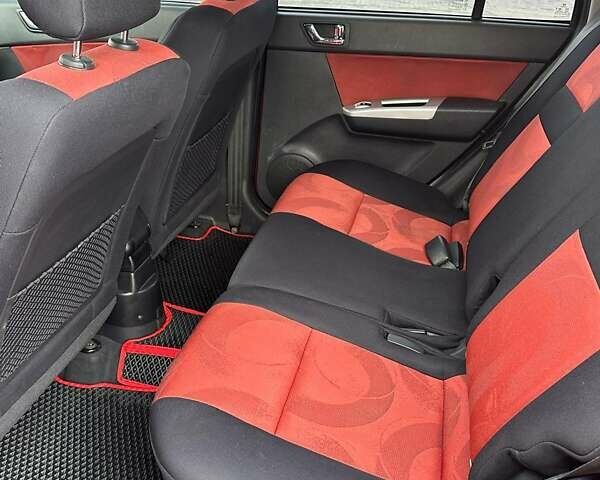 Хендай Гетц 2008 у Харкові на Automoto.ua Червоний Хендай Гетц, об'ємом двигуна 1.4 л та пробігом 82 тис. км за 6000 $, фото 18 на Automoto.ua