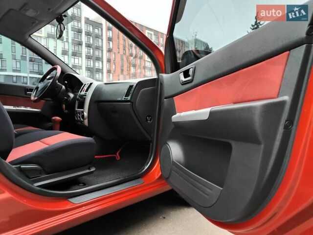 Красный Хендай Гетц, объемом двигателя 1.6 л и пробегом 223 тыс. км за 4990 $, фото 47 на Automoto.ua