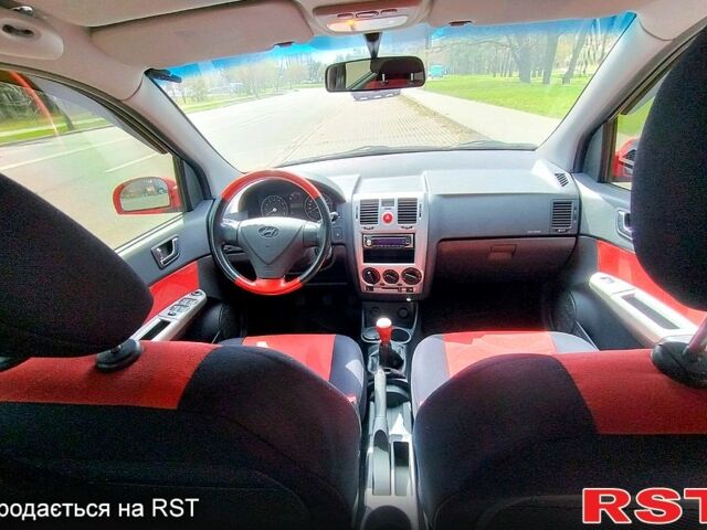 Красный Хендай Гетц, объемом двигателя 14 л и пробегом 140 тыс. км за 4900 $, фото 4 на Automoto.ua