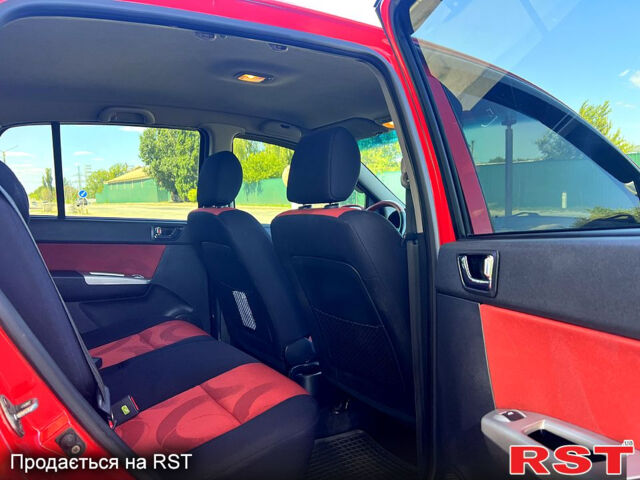 Красный Хендай Гетц, объемом двигателя 1.4 л и пробегом 128 тыс. км за 5150 $, фото 5 на Automoto.ua