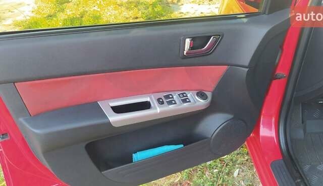 Червоний Хендай Гетц, об'ємом двигуна 1.4 л та пробігом 220 тис. км за 6800 $, фото 19 на Automoto.ua