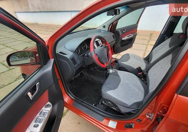 Красный Хендай Гетц, объемом двигателя 1.4 л и пробегом 165 тыс. км за 5850 $, фото 5 на Automoto.ua
