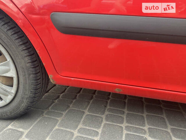 Красный Хендай Гетц, объемом двигателя 1.4 л и пробегом 220 тыс. км за 4100 $, фото 1 на Automoto.ua