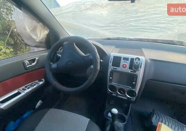 Красный Хендай Гетц, объемом двигателя 1.4 л и пробегом 142 тыс. км за 3000 $, фото 3 на Automoto.ua