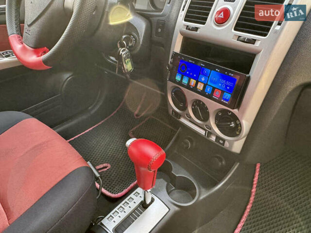 Красный Хендай Гетц, объемом двигателя 1.6 л и пробегом 147 тыс. км за 5999 $, фото 33 на Automoto.ua