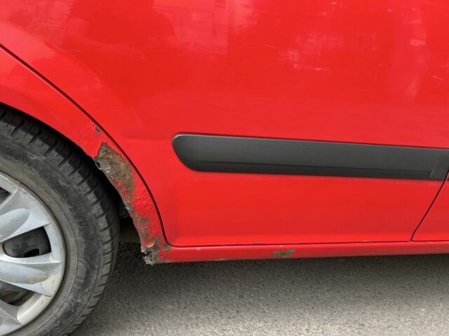 Красный Хендай Гетц, объемом двигателя 1.4 л и пробегом 283 тыс. км за 3500 $, фото 9 на Automoto.ua