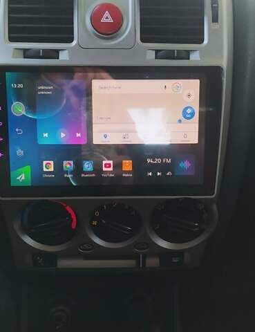 Червоний Хендай Гетц, об'ємом двигуна 1.4 л та пробігом 220 тис. км за 6800 $, фото 4 на Automoto.ua