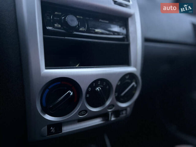 Червоний Хендай Гетц, об'ємом двигуна 1.4 л та пробігом 141 тис. км за 5999 $, фото 9 на Automoto.ua