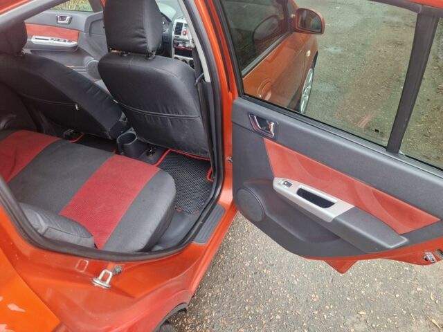 Червоний Хендай Гетц, об'ємом двигуна 1.4 л та пробігом 129 тис. км за 5700 $, фото 12 на Automoto.ua