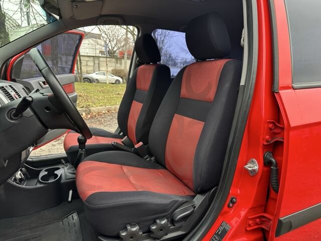 Красный Хендай Гетц, объемом двигателя 1.4 л и пробегом 149 тыс. км за 4900 $, фото 7 на Automoto.ua