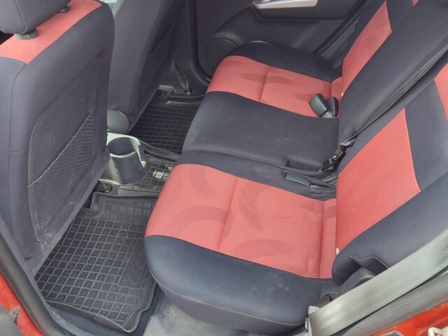 Красный Хендай Гетц, объемом двигателя 1.6 л и пробегом 156 тыс. км за 5400 $, фото 6 на Automoto.ua