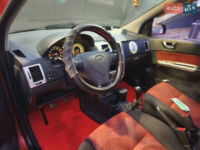 Червоний Хендай Гетц, об'ємом двигуна 1.4 л та пробігом 173 тис. км за 5500 $, фото 6 на Automoto.ua