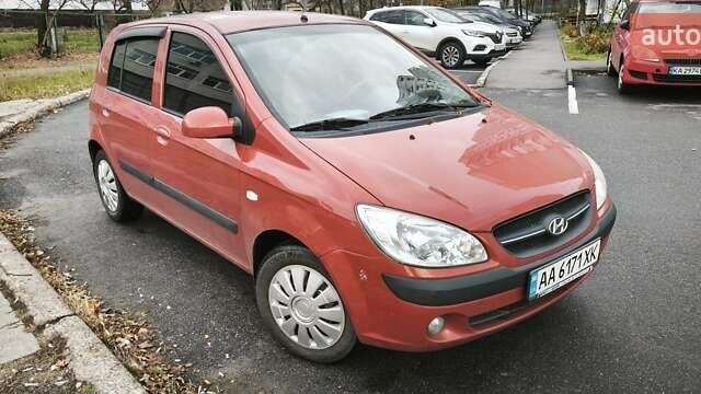 Красный Хендай Гетц, объемом двигателя 1.4 л и пробегом 193 тыс. км за 3999 $, фото 1 на Automoto.ua