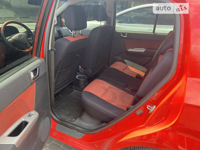 Красный Хендай Гетц, объемом двигателя 1.4 л и пробегом 220 тыс. км за 4100 $, фото 12 на Automoto.ua
