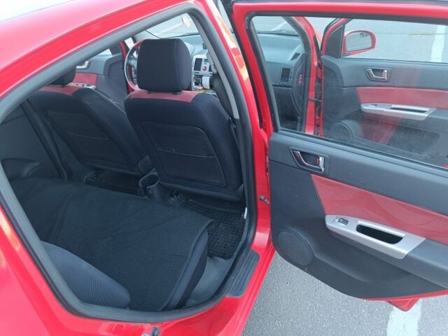 Красный Хендай Гетц, объемом двигателя 1.4 л и пробегом 276 тыс. км за 4888 $, фото 8 на Automoto.ua