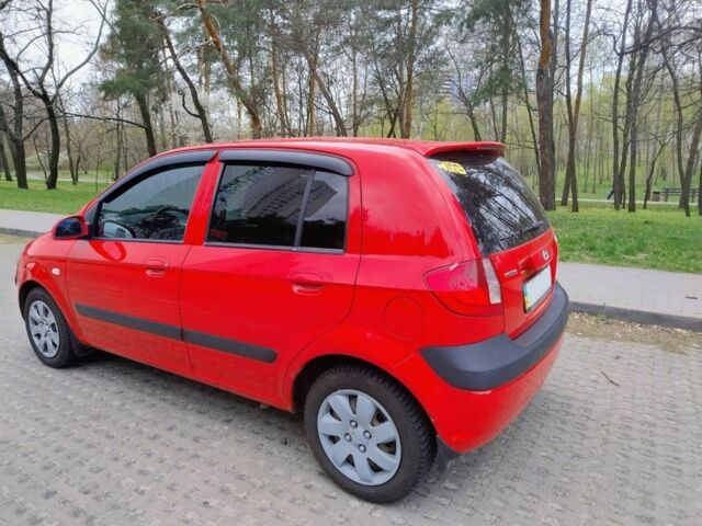 Красный Хендай Гетц, объемом двигателя 1.4 л и пробегом 140 тыс. км за 4700 $, фото 1 на Automoto.ua