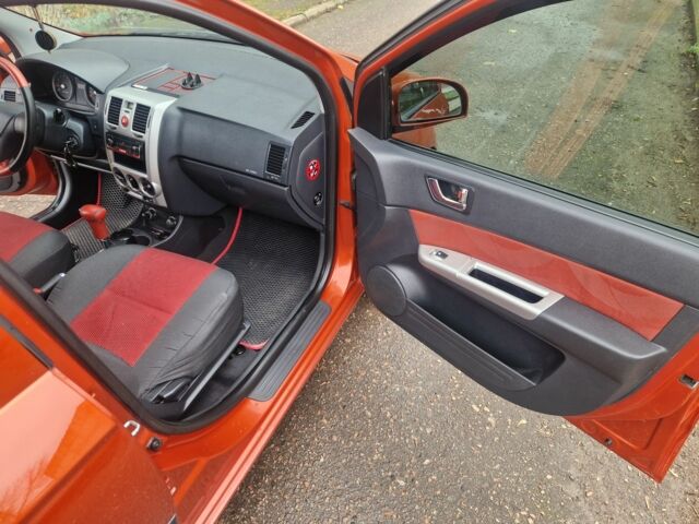 Червоний Хендай Гетц, об'ємом двигуна 1.4 л та пробігом 129 тис. км за 5700 $, фото 11 на Automoto.ua