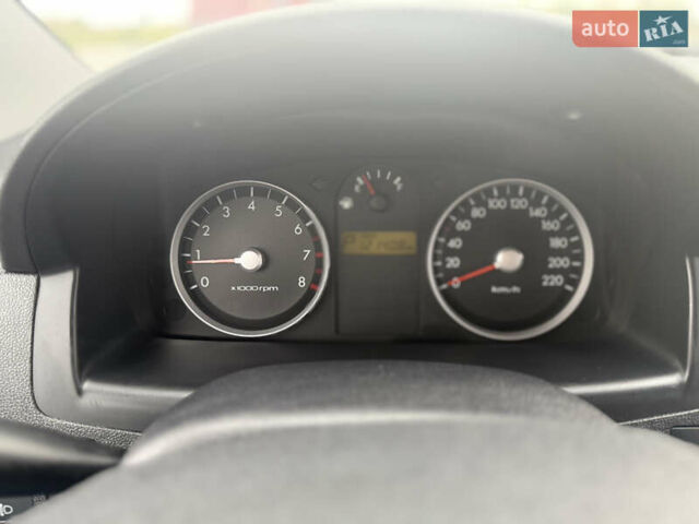 Хендай Гетц 2008 в Виннице на Automoto.ua Красный Хендай Гетц, объемом двигателя 1.4 л и пробегом 122 тыс. км за 5850 $, фото 24 на Automoto.ua