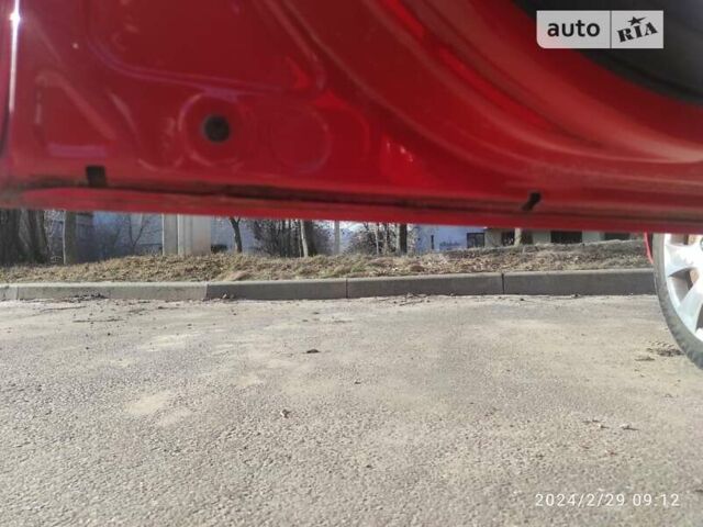 Красный Хендай Гетц, объемом двигателя 1.4 л и пробегом 168 тыс. км за 4100 $, фото 4 на Automoto.ua