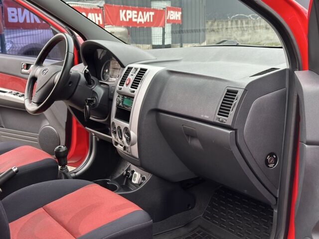 Красный Хендай Гетц, объемом двигателя 1.4 л и пробегом 149 тыс. км за 4900 $, фото 10 на Automoto.ua