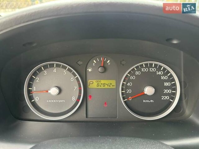 Хендай Гетц 2008 у Харкові на Automoto.ua Червоний Хендай Гетц, об'ємом двигуна 1.4 л та пробігом 82 тис. км за 6000 $, фото 24 на Automoto.ua