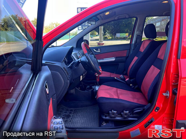 Красный Хендай Гетц, объемом двигателя 1.4 л и пробегом 128 тыс. км за 5150 $, фото 7 на Automoto.ua