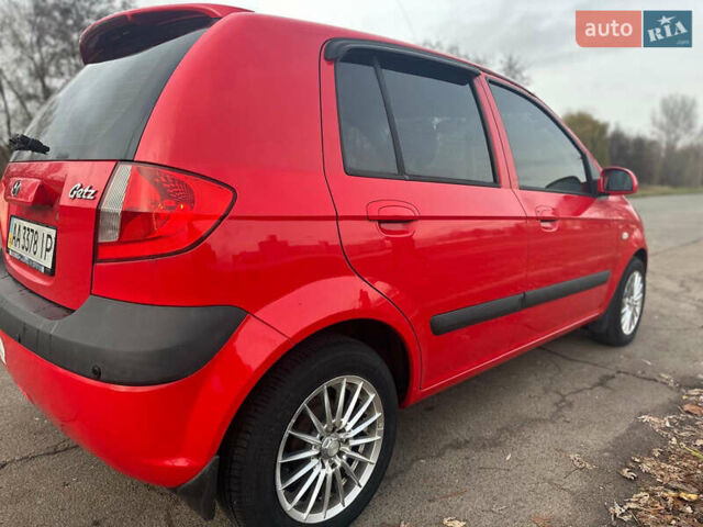 Красный Хендай Гетц, объемом двигателя 1.4 л и пробегом 30 тыс. км за 7100 $, фото 3 на Automoto.ua