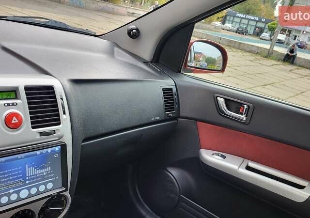 Красный Хендай Гетц, объемом двигателя 1.4 л и пробегом 165 тыс. км за 5850 $, фото 7 на Automoto.ua