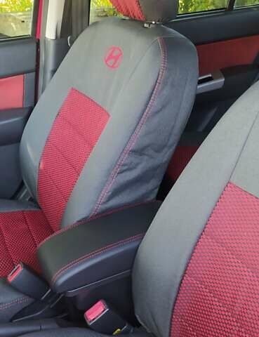 Червоний Хендай Гетц, об'ємом двигуна 1.4 л та пробігом 220 тис. км за 6800 $, фото 6 на Automoto.ua