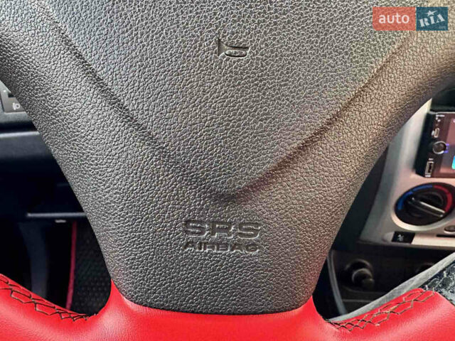 Красный Хендай Гетц, объемом двигателя 1.6 л и пробегом 147 тыс. км за 5999 $, фото 31 на Automoto.ua