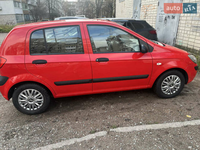Червоний Хендай Гетц, об'ємом двигуна 1.09 л та пробігом 174 тис. км за 3900 $, фото 3 на Automoto.ua