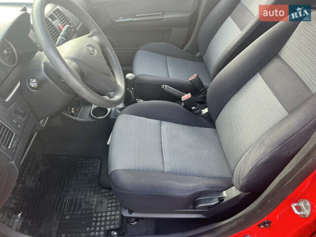 Червоний Хендай Гетц, об'ємом двигуна 1.09 л та пробігом 174 тис. км за 3900 $, фото 18 на Automoto.ua