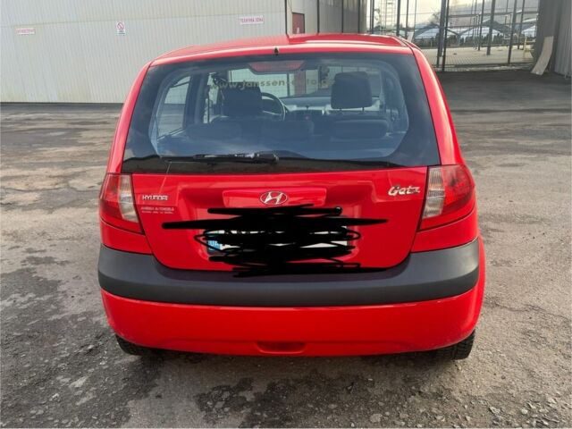 Червоний Хендай Гетц, об'ємом двигуна 1.1 л та пробігом 174 тис. км за 3900 $, фото 2 на Automoto.ua