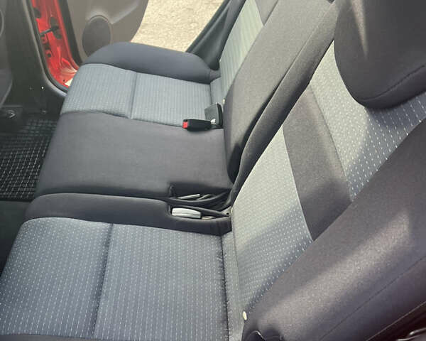 Червоний Хендай Гетц, об'ємом двигуна 1.09 л та пробігом 174 тис. км за 3900 $, фото 28 на Automoto.ua