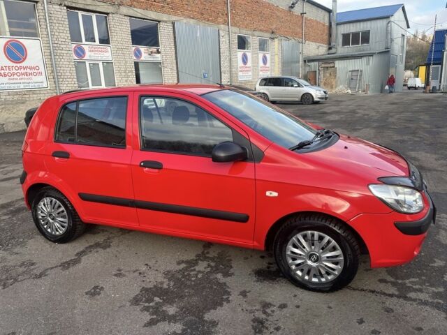 Червоний Хендай Гетц, об'ємом двигуна 1.1 л та пробігом 174 тис. км за 3900 $, фото 1 на Automoto.ua