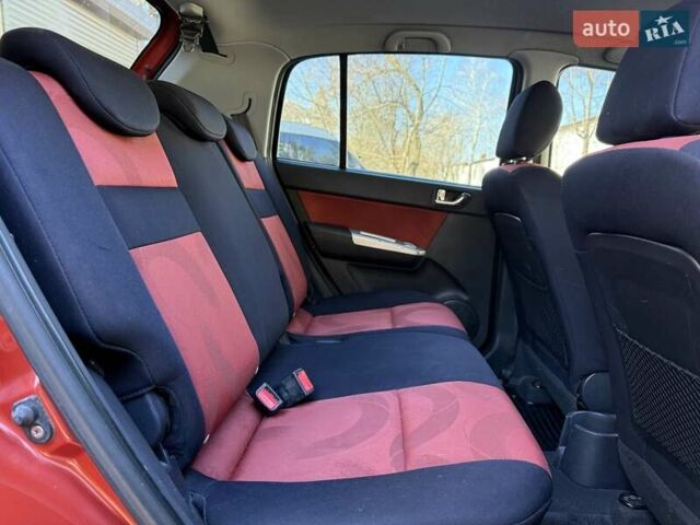 Красный Хендай Гетц, объемом двигателя 1.4 л и пробегом 160 тыс. км за 5750 $, фото 21 на Automoto.ua