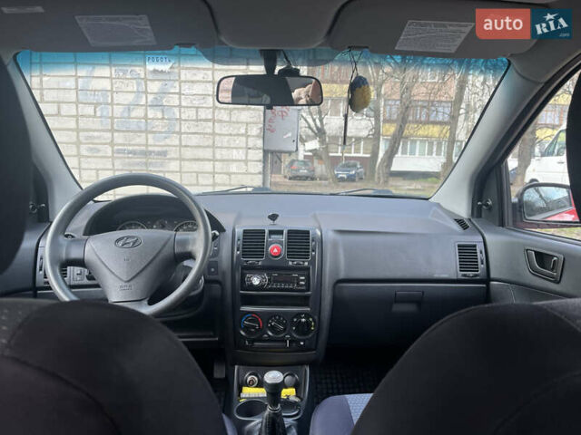 Червоний Хендай Гетц, об'ємом двигуна 1.09 л та пробігом 174 тис. км за 3900 $, фото 39 на Automoto.ua