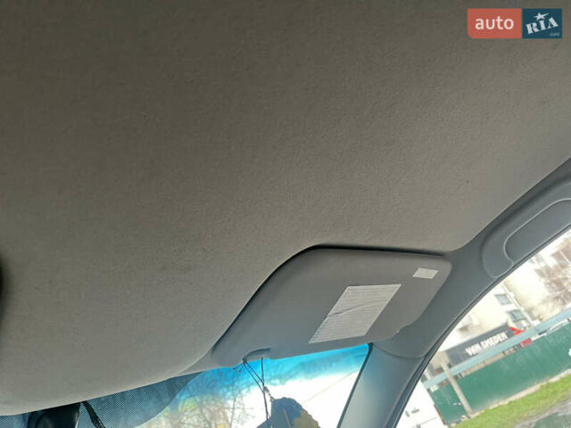 Червоний Хендай Гетц, об'ємом двигуна 1.09 л та пробігом 174 тис. км за 3900 $, фото 31 на Automoto.ua