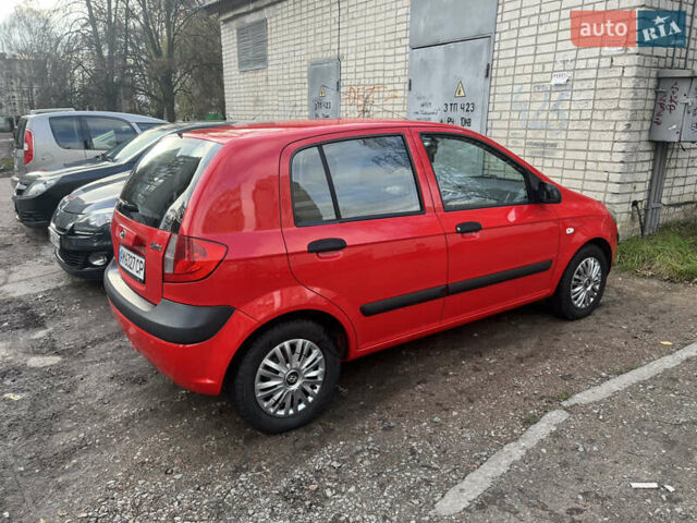Червоний Хендай Гетц, об'ємом двигуна 1.09 л та пробігом 174 тис. км за 3900 $, фото 4 на Automoto.ua