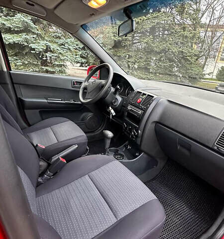 Червоний Хендай Гетц, об'ємом двигуна 1.4 л та пробігом 86 тис. км за 6500 $, фото 10 на Automoto.ua