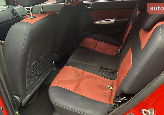 Красный Хендай Гетц, объемом двигателя 1.4 л и пробегом 143 тыс. км за 6600 $, фото 13 на Automoto.ua