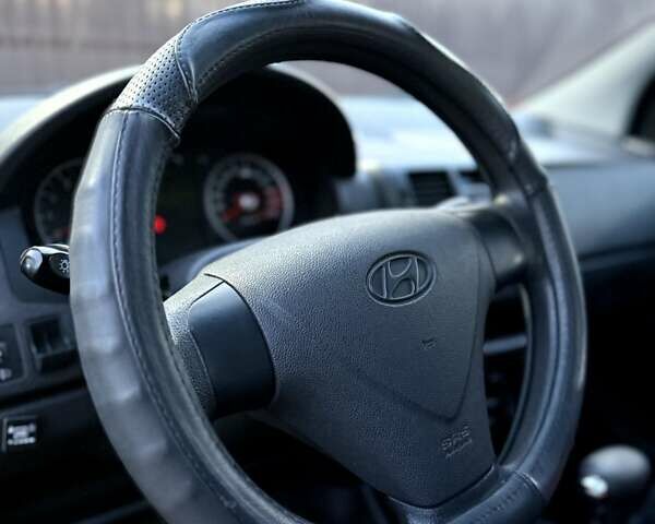 Червоний Хендай Гетц, об'ємом двигуна 1.4 л та пробігом 103 тис. км за 6200 $, фото 1 на Automoto.ua