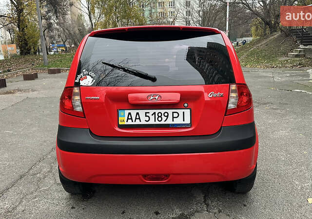 Красный Хендай Гетц, объемом двигателя 1.4 л и пробегом 143 тыс. км за 6600 $, фото 5 на Automoto.ua