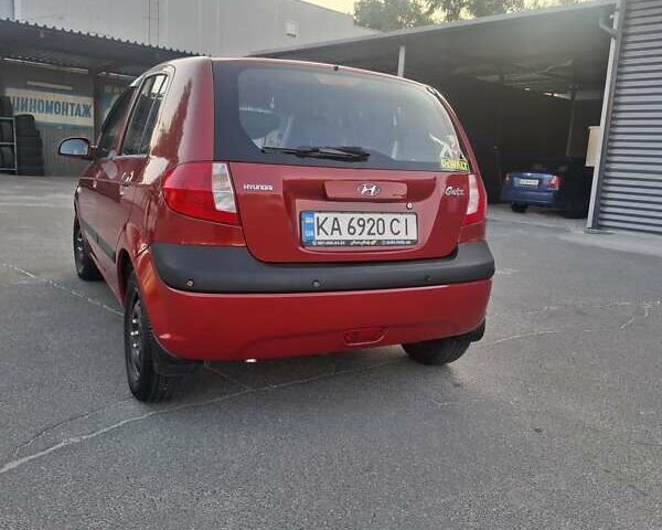 Красный Хендай Гетц, объемом двигателя 1.4 л и пробегом 180 тыс. км за 5400 $, фото 3 на Automoto.ua
