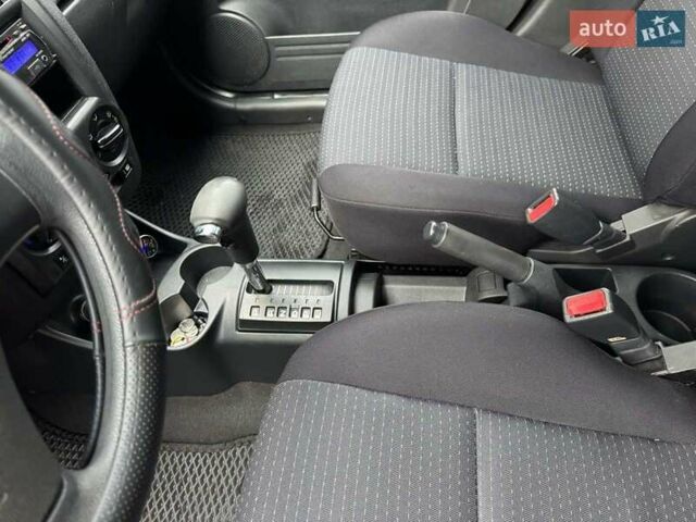 Красный Хендай Гетц, объемом двигателя 1.4 л и пробегом 179 тыс. км за 6700 $, фото 7 на Automoto.ua