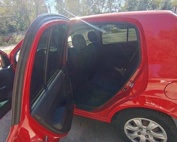 Червоний Хендай Гетц, об'ємом двигуна 1.4 л та пробігом 70 тис. км за 6000 $, фото 1 на Automoto.ua