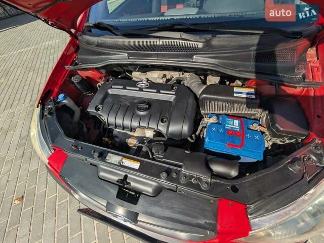 Красный Хендай Гетц, объемом двигателя 1.6 л и пробегом 115 тыс. км за 6700 $, фото 18 на Automoto.ua