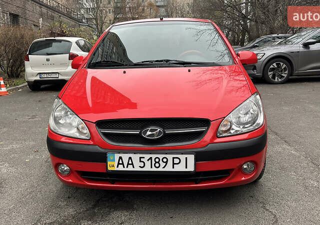 Красный Хендай Гетц, объемом двигателя 1.4 л и пробегом 143 тыс. км за 6600 $, фото 1 на Automoto.ua