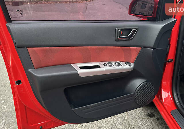 Красный Хендай Гетц, объемом двигателя 1.4 л и пробегом 143 тыс. км за 6600 $, фото 8 на Automoto.ua
