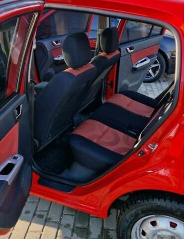 Красный Хендай Гетц, объемом двигателя 1.6 л и пробегом 120 тыс. км за 6700 $, фото 14 на Automoto.ua